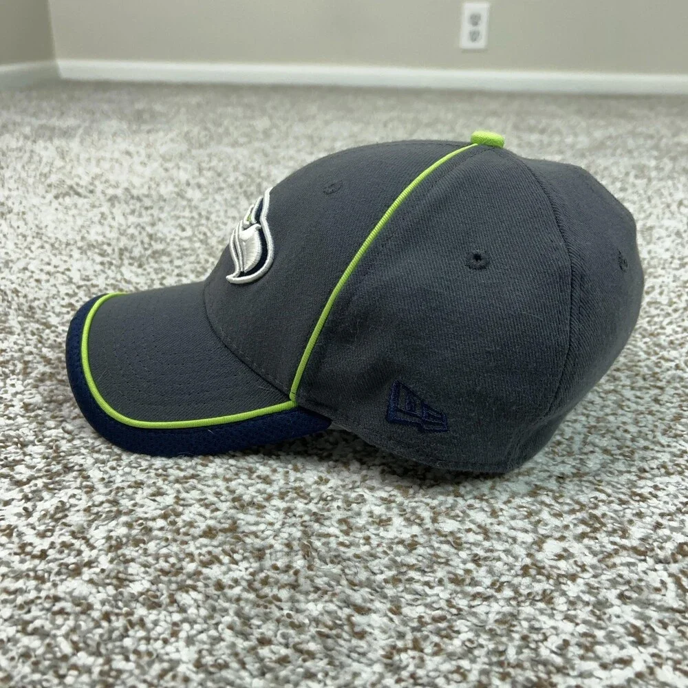 Seattle Seahawks Hat‎ Cap Flex Mens Small NFL Football 39THIRTY New Era Sports